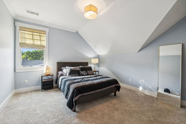 906 Acklen Ave, Nashville, TN 37203