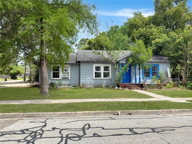 502 E Fayle Street, Baytown, TX 77520