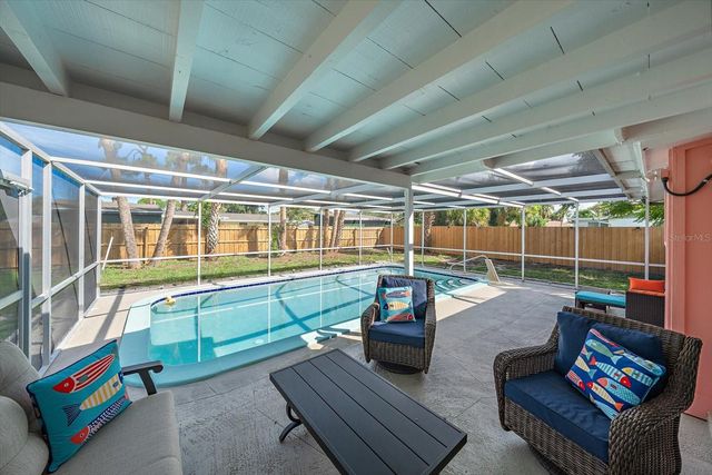 270 W SEMINOLE DRIVE, Venice, FL 34293