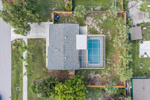 270 W SEMINOLE DRIVE, Venice, FL 34293