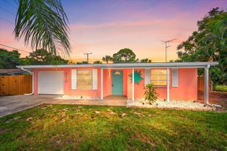 270 W SEMINOLE DRIVE, Venice, FL 34293