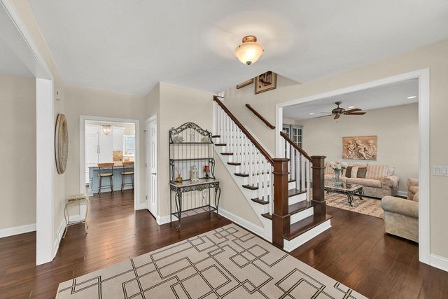 13300 N Silver Fox DRIVE, Mequon, WI 53097