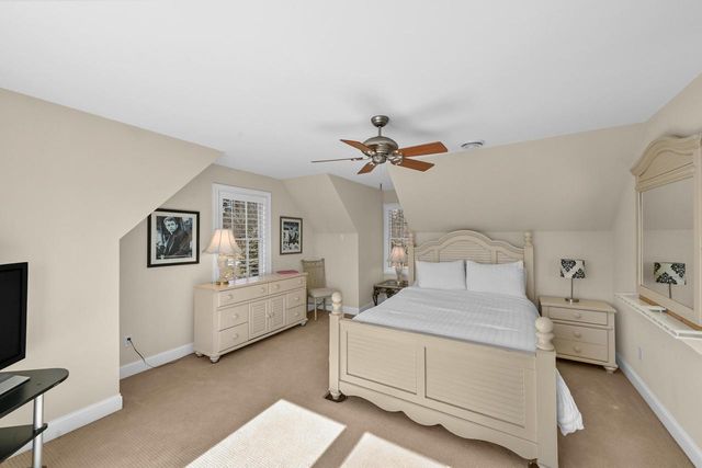 13300 N Silver Fox DRIVE, Mequon, WI 53097