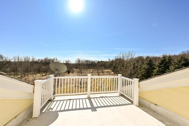 13300 N Silver Fox DRIVE, Mequon, WI 53097