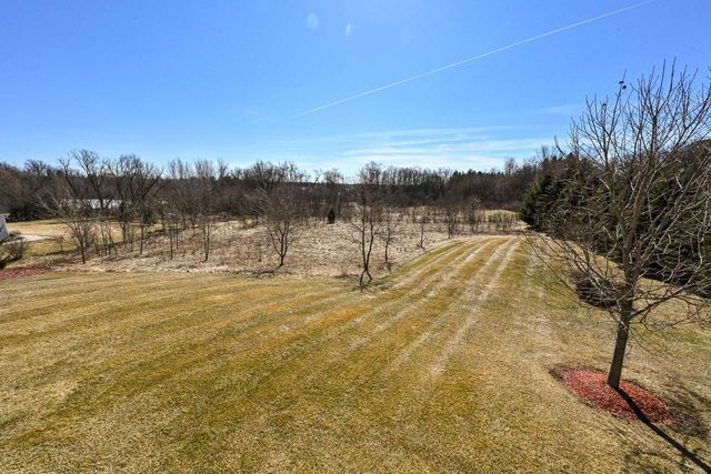 13300 N Silver Fox DRIVE, Mequon, WI 53097