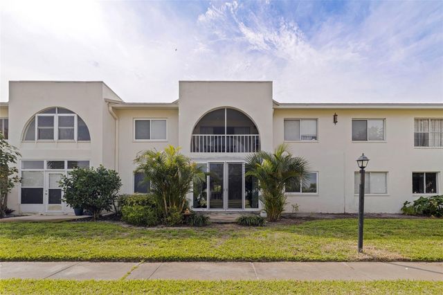 4480 OVERLOOK DRIVE NE 12, St Petersburg, FL 33703