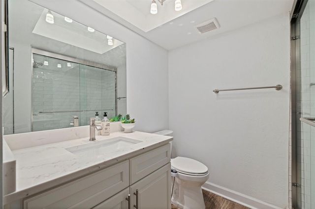 4480 OVERLOOK DRIVE NE 12, St Petersburg, FL 33703