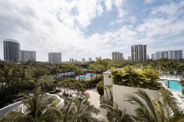 7000 Island Boulevard 608, Aventura, FL 33160
