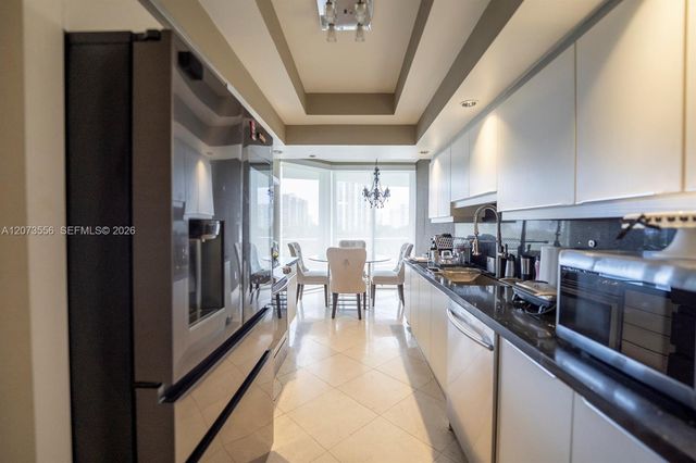 7000 Island Boulevard 608, Aventura, FL 33160