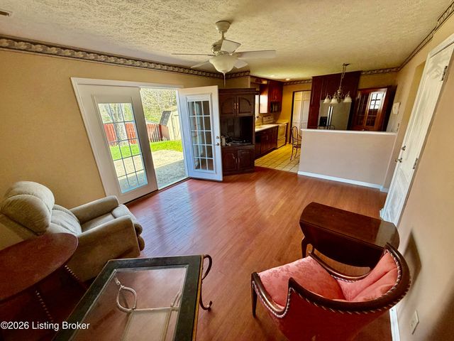 9203 Bermuda Ct, Crestwood, KY 40014