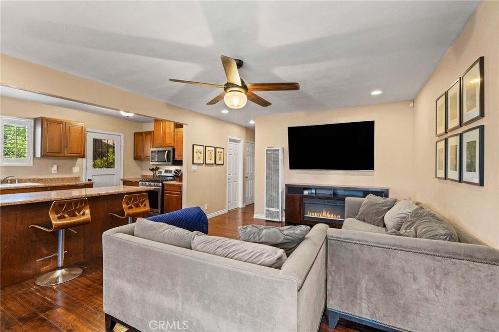 1458 E 215th, Carson, CA 90745 — photo 4