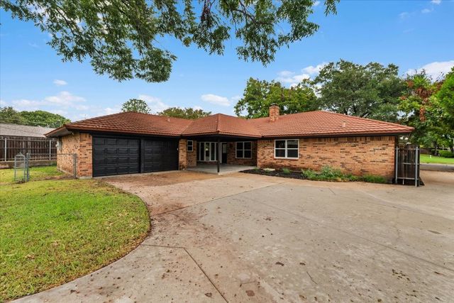 4345 Rota Circle, Fort Worth, TX 76133