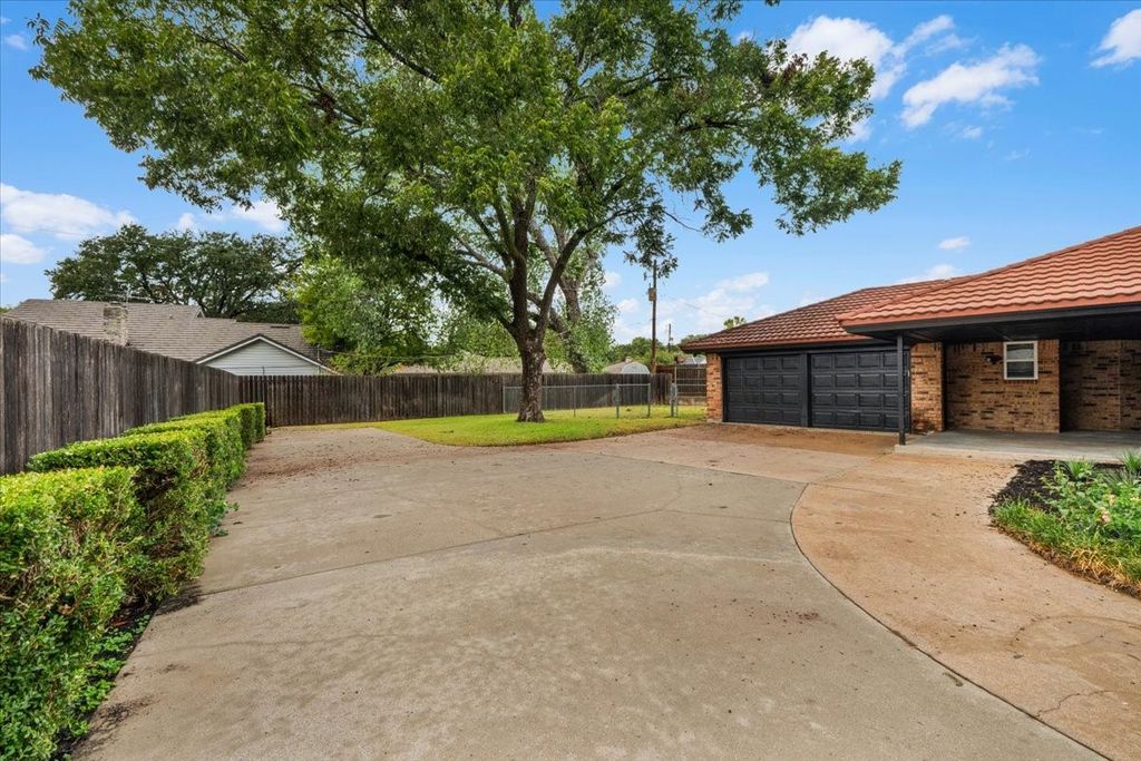 4345 Rota Circle, Fort Worth, TX 76133 — photo 3