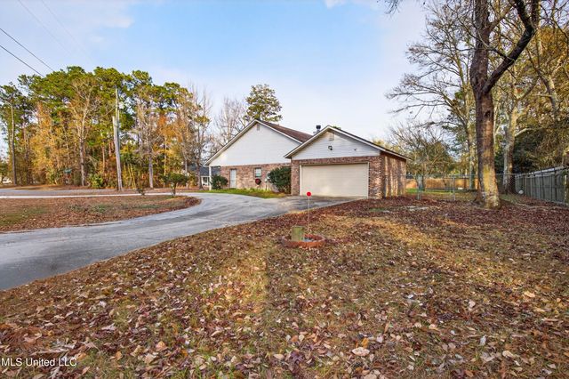 3313 Neptune Drive, Gautier, MS 39553