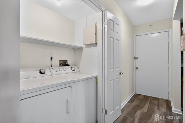 111 Keystone Court A, Woodbridge Proper, NJ 07095