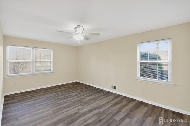 111 Keystone Court A, Woodbridge Proper, NJ 07095