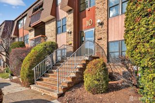 111 Keystone Court A, Woodbridge Proper, NJ 07095