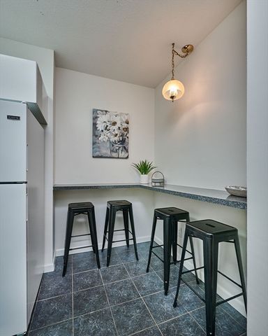 26 Crescent St G2, Northampton, MA 01060