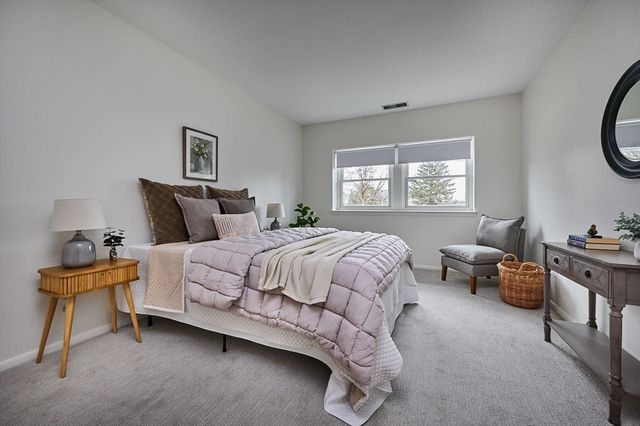 26 Crescent St G2, Northampton, MA 01060