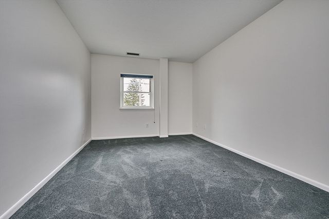 26 Crescent St G2, Northampton, MA 01060