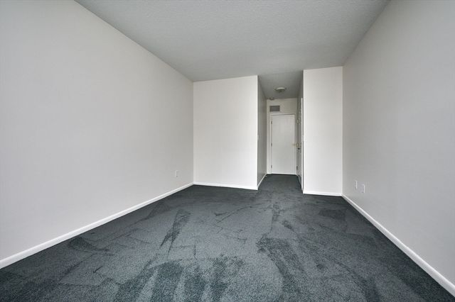 26 Crescent St G2, Northampton, MA 01060