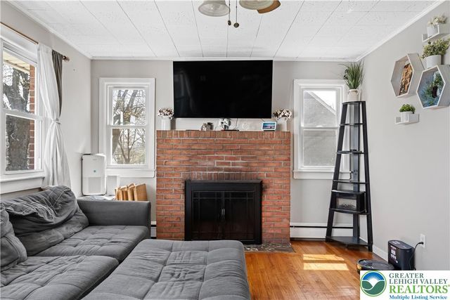 724 Krocks Court, Lower Macungie Twp, PA 18106