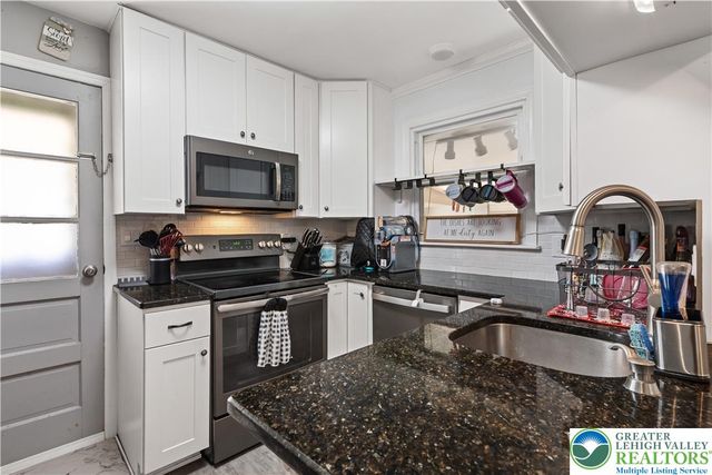 724 Krocks Court, Lower Macungie Twp, PA 18106