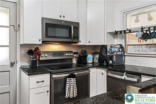 724 Krocks Court, Lower Macungie Twp, PA 18106