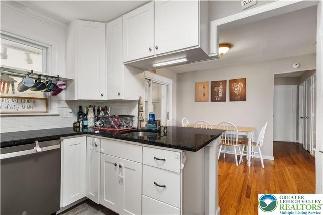724 Krocks Court, Lower Macungie Twp, PA 18106