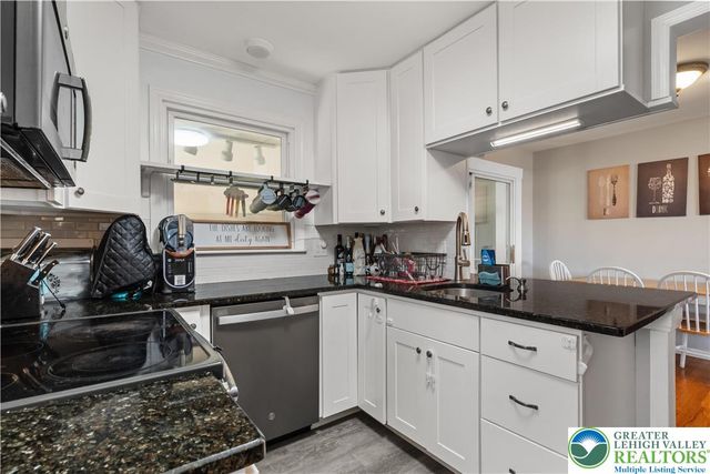 724 Krocks Court, Lower Macungie Twp, PA 18106