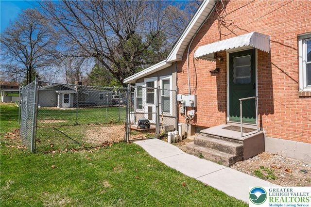 724 Krocks Court, Lower Macungie Twp, PA 18106