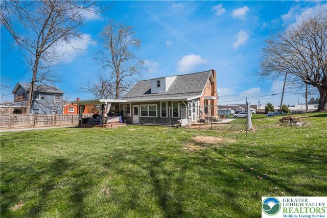 724 Krocks Court, Lower Macungie Twp, PA 18106