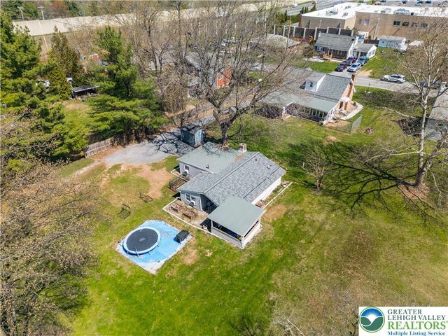 724 Krocks Court, Lower Macungie Twp, PA 18106
