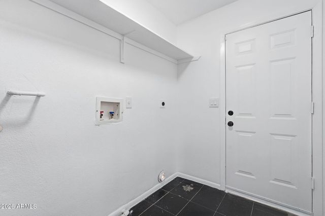 6943 W MONTEROSA Circle 1390, Phoenix, AZ 85033