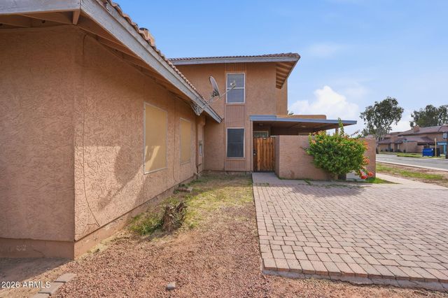 6943 W MONTEROSA Circle 1390, Phoenix, AZ 85033