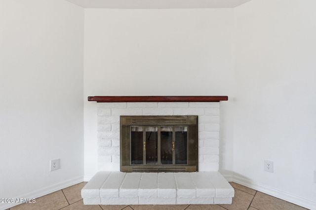 6943 W MONTEROSA Circle 1390, Phoenix, AZ 85033