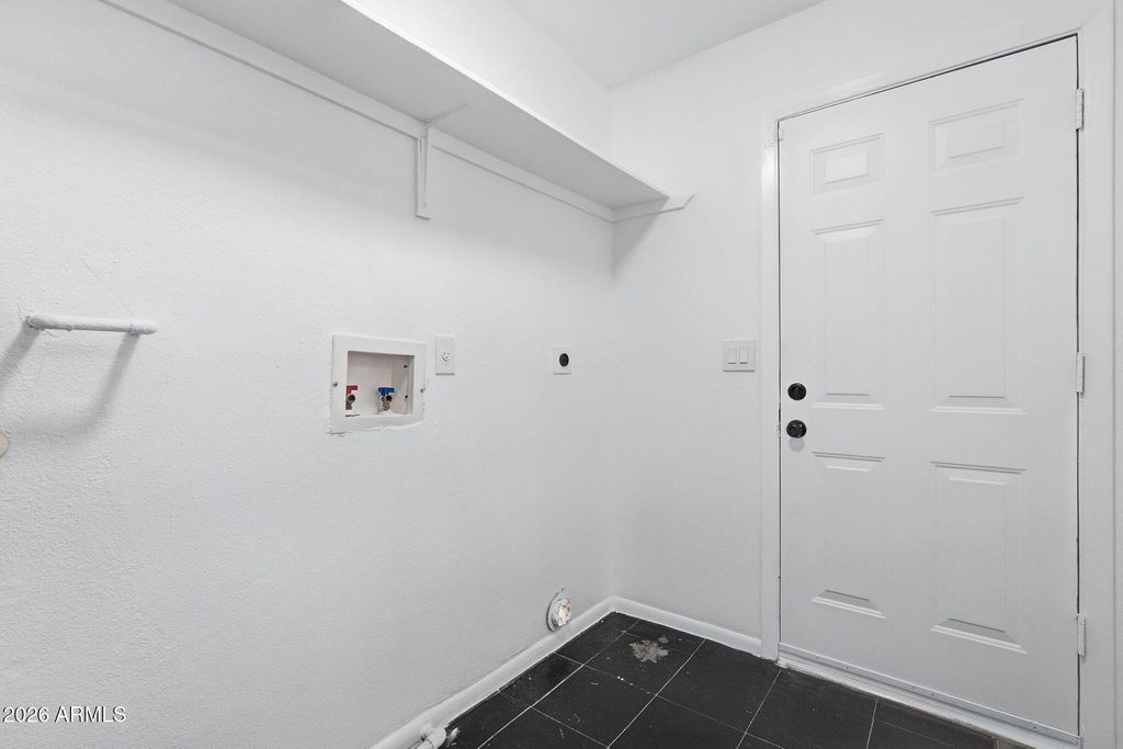 Image 26 of property listing at 6943 W MONTEROSA Circle 1390, Phoenix, AZ 85033