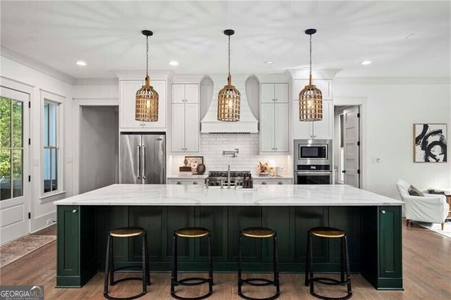 124 Long Shadows Drive, Alpharetta, GA 30004