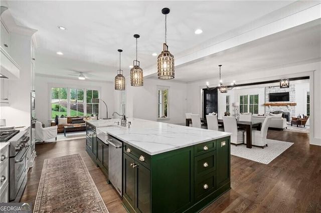 124 Long Shadows Drive, Alpharetta, GA 30004