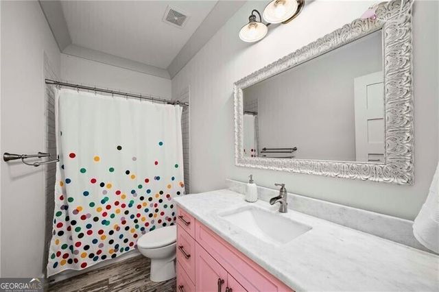 124 Long Shadows Drive, Alpharetta, GA 30004