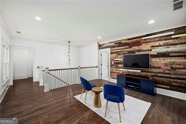 124 Long Shadows Drive, Alpharetta, GA 30004