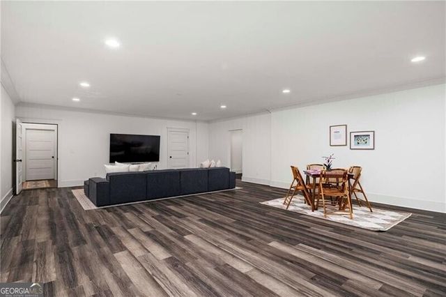 124 Long Shadows Drive, Alpharetta, GA 30004