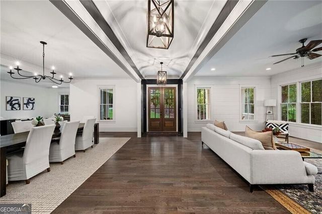 124 Long Shadows Drive, Alpharetta, GA 30004