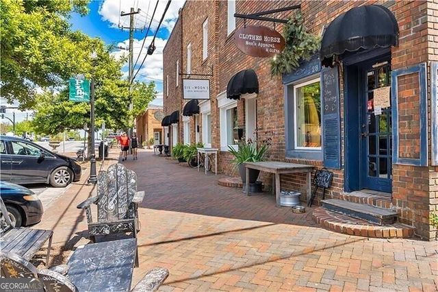 124 Long Shadows Drive, Alpharetta, GA 30004