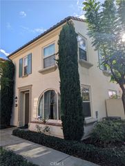 64 Emerald Clover, Irvine, CA 92620