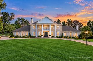7 Willow Bay Drive, South Barrington, IL 60010