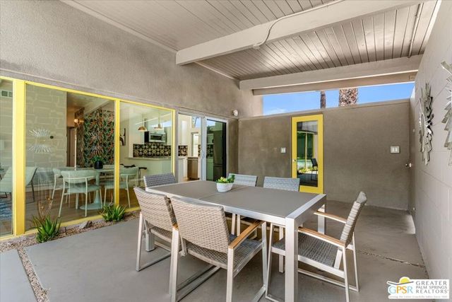 2839 N Davis Way, Palm Springs, CA 92262