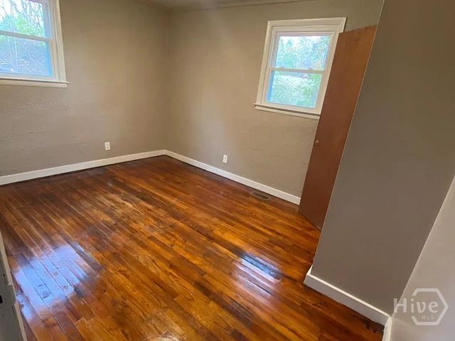 290 Baker Street, Athens, GA 30601