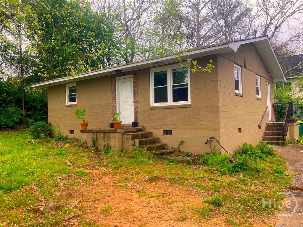 290 Baker Street, Athens, GA 30601