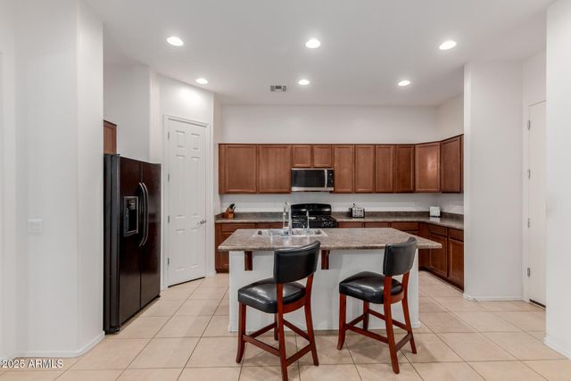 3136 E CASTANETS Drive, Gilbert, AZ 85298